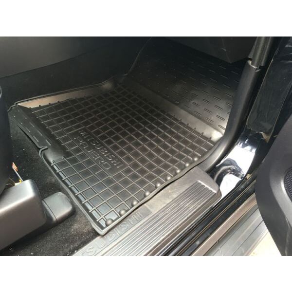 Коврики в салон Mitsubishi Pajero Wagon 3/4 99-/07- (Avto-Gumm). Фото 11
