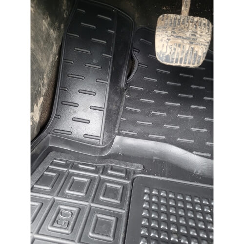Коврики в салон Nissan Navara (D40) (2005-2010) King Cab (Avto-Gumm). Фото 3