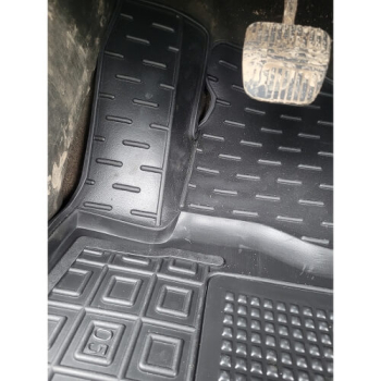 Коврики в салон Nissan Navara (D40) (2005-2010) King Cab (Avto-Gumm). Фото 3