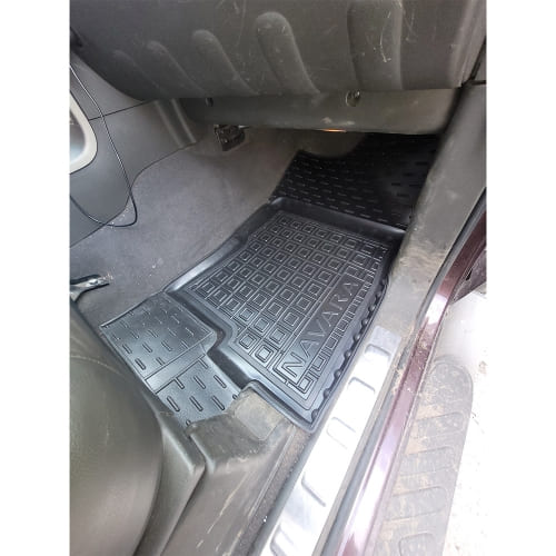 Коврики в салон Nissan Navara Double Cab 2010- Резиновые (Avto-Gumm). Фото 3