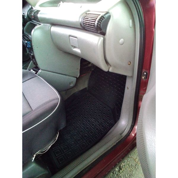 Коврики в салон Opel Astra F (1991-1998) Резиновые (Avto-Gumm). Фото 4