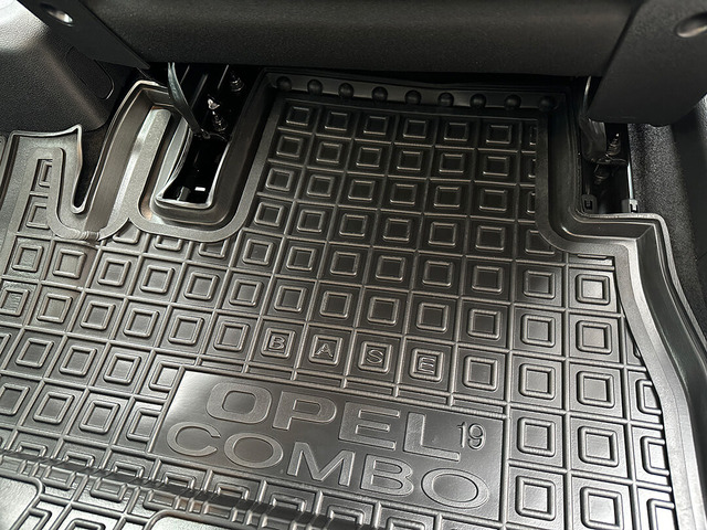 Коврики в салон Opel Combo E (2018-...) без подлокотника (Avto-Gumm). Фото 16