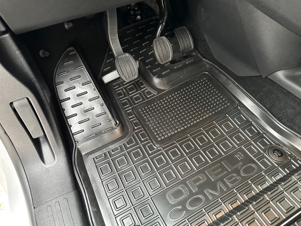 Коврики в салон Opel Combo E (2018-...) без подлокотника (Avto-Gumm). Фото 23