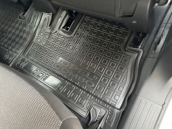 Коврики в салон Opel Combo E (2018-...) без подлокотника (Avto-Gumm). Фото 6