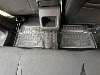 Коврики в салон Renault / Dacia Duster III (2024-...) 4WD (Avto-Gumm). Фото 20