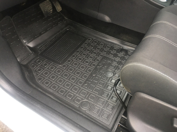 Коврики в салон Renault Fluence 09-/Megane 3 Universal 09- (Avto-Gumm). Фото 14