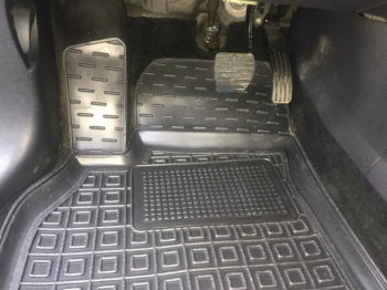 Коврики в салон Renault Fluence 09-/Megane 3 Universal 09- (Avto-Gumm). Фото 15