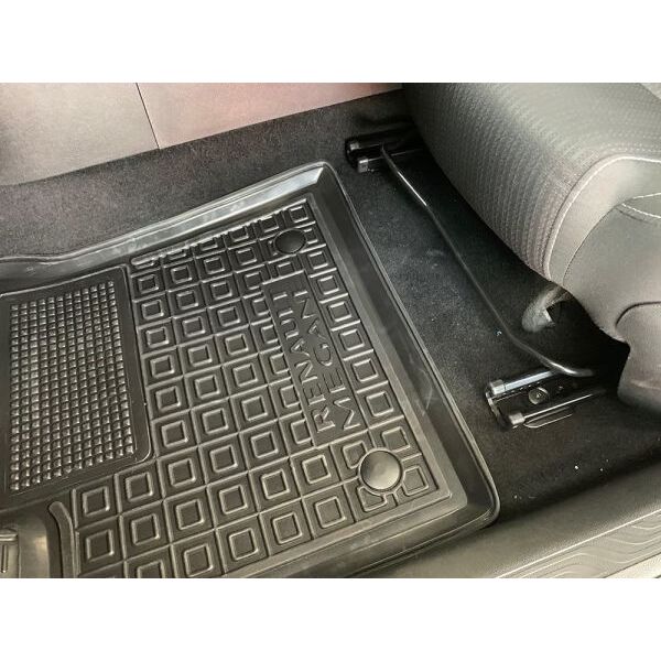 Коврики в салон Renault Megane IV (2015-...) Sedan/Universal (Avto-Gumm). Фото 4