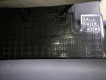 Коврики в салон Renault Trafic 2 02-/Opel Vivaro 02- (3-й ряд) (Avto-Gumm). Фото 9