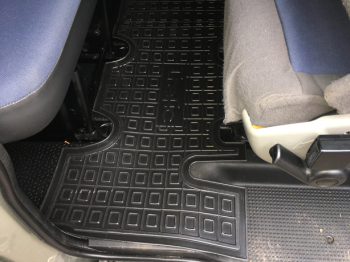 Коврики в салон Renault Trafic 2 02-/Opel Vivaro 02- (3-й ряд) (Avto-Gumm). Фото 10