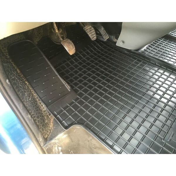 Коврики в салон Renault Trafic 2 02-/Opel Vivaro 02- (Avto-Gumm). Фото 3