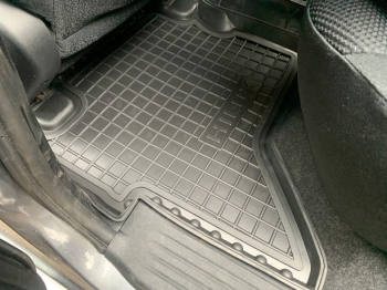 Коврики в салон Toyota Hilux VII (2004–2015) Резиновые Avto-Gumm. Фото 8