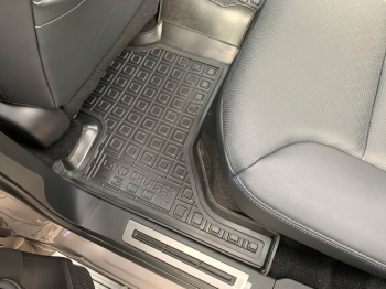 Коврики в салон Toyota Land Cruiser 300 (2021-...) (Avto-Gumm). Фото 8