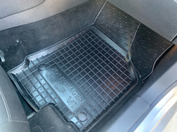 Коврики в салон Volkswagen Golf 5 03-/6 09- (Avto-Gumm). Фото 14