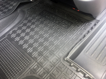 Коврики в салон Volkswagen T5 Transporter 2003- (1plus2) Резиновые Avto-Gumm. Фото 5