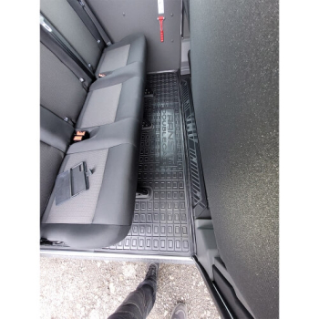 Коврики в салон Ford Transit (2014-...) 1+2 DoubleCab (2-й ряд) (Avto-Gumm). Фото 6
