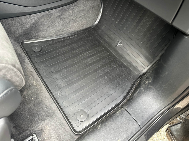 Гумові килимки Audi e-tron 55 quattro (2018-...) комплект з 4 штук (Stingray). Фото 8