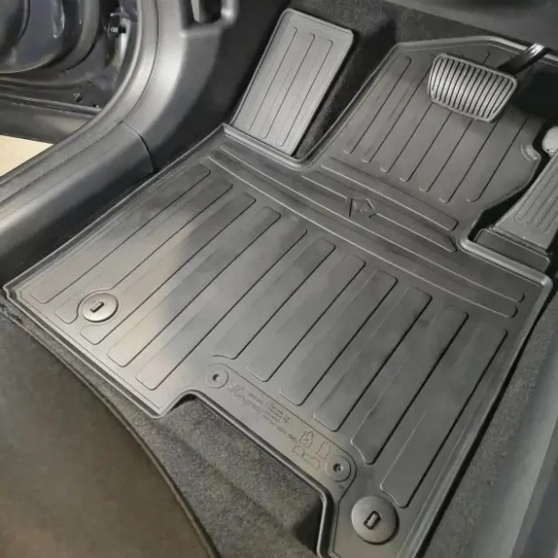 Резиновые коврики Hyundai Tucson (NX4) 2021-... комплект из 4 штук Stingray. Фото 2
